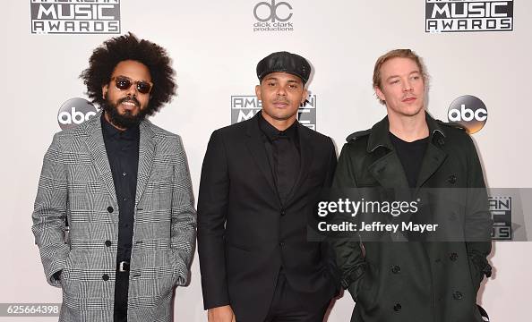 2016 American Music Awards - Arrivals 2016 American Music Awards - Arrivals