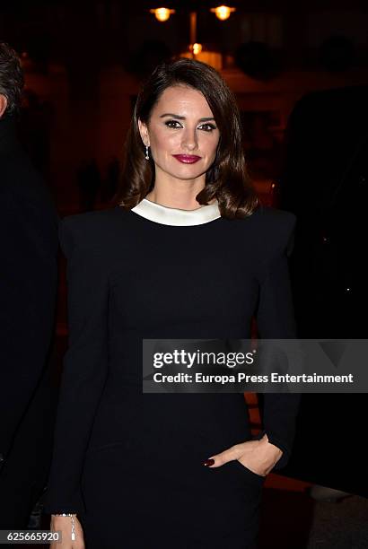 Penelope Cruz attends 'La Reina de Espana' private party on November 24, 2016 in Madrid, Spain.