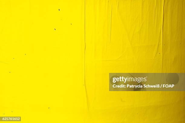 yellow blank poster - patrycia schweiß stock pictures, royalty-free photos & images