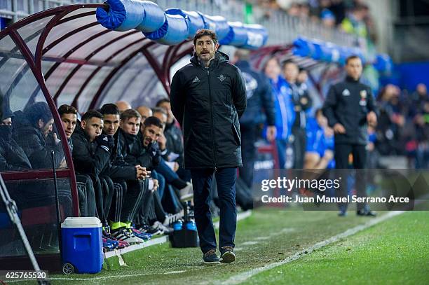 Head coach Victor Sanchez del Amo of Real Betis reacts during the La Liga match between SD Eibar and Real Betis Balompie at Ipurua Municipal Stadium...