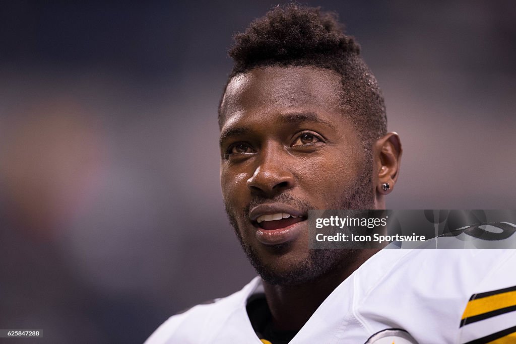 NFL: NOV 24 Steelers at Colts
