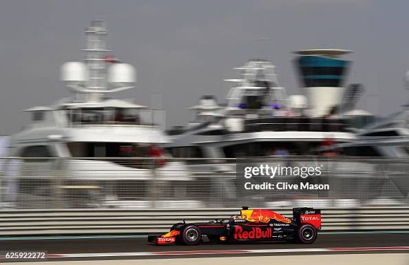 F1 Grand Prix of Abu Dhabi - Qualifying F1 Grand Prix of Abu Dhabi - Qualifying