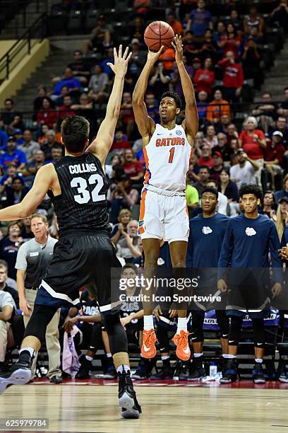 Devin Forward 384 Hp Robinson Photos & High Res Pictures - Getty Images