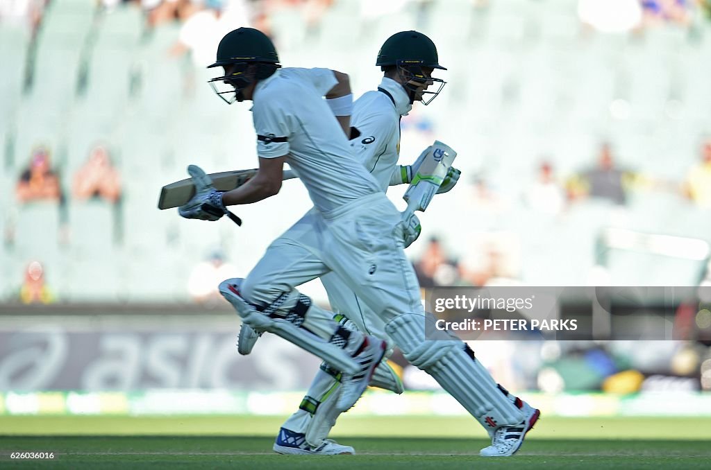 TOPSHOT-CRICKET-AUS-RSA