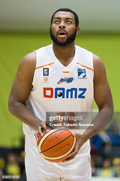 Davante Gardner of the Niigata Albirex BB shoots a free throw during the B. League match between Hitachi SunRockers Tokyo-Shibuya and Niigata Albirex...