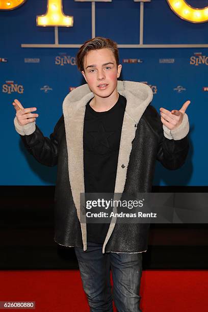 Mike Singer attends the European premiere of 'Sing' at Cinedom on November 27, 2016 in Cologne, Germany.