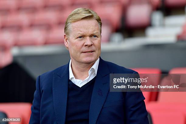 Ronald Koeman looks on before the Barclays Premier League match between Southampton and Everton at St Mary's Stadium on November 27, 2016 in...