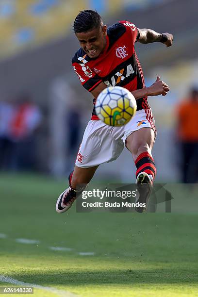 Everton of Flamengo kicks the ball with of Santos during a match between Flamengo and Santos as part of Brasileirao Series A 2016 at Maracana stadium...