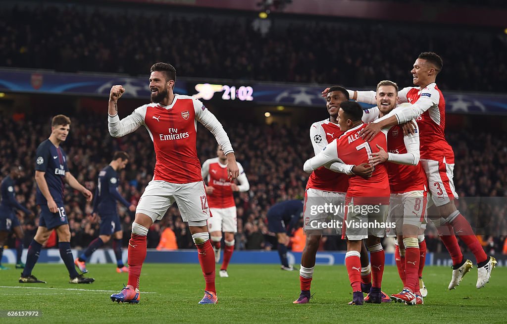 Arsenal FC v Paris Saint-Germain - UEFA Champions League