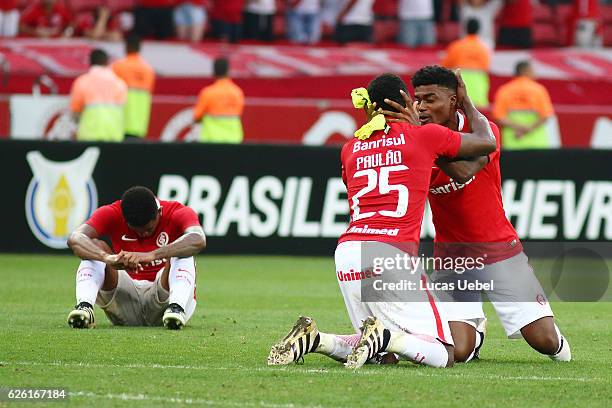 Players of Internacional celebrate their winning during the match between Internacional and Cruzeiro as part of Brasileirao Series A 2016, at Estadio...