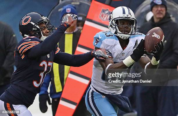 Harry Douglas of the Tennessee Titans catches a pass in front of Bryce Callahan of the Chicago Bears at Soldier Field on November 27, 2016 in...