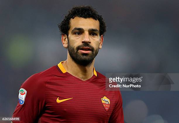 Mohamed Salah of AS Roma during the Serie A match between AS Roma and Pescara Calcio at Stadio Olimpico on November 27, 2016 in Rome, Italy.