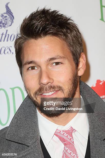 Actor Scott Clifton arrives at the 85th Annual Hollywood Christmas Parade on November 27, 2016 in Hollywood, California.