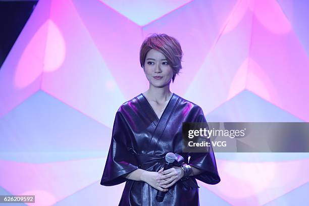 Joi Singer Photos and Premium High Res Pictures - Getty Images