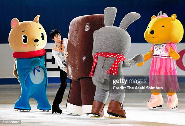 Yuzuru Hanyu of Japan performs in the gala exhibition during the ISU Grand Prix of Figure Skating NHK Trophy at Makomanai Ice Arena on November 27,...