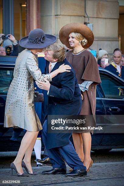 King Willem-Alexander and Queen Maxima of the Netherlands welcome King Philippe and Queen Mathilde during an official welcome ceremony at the Dam...