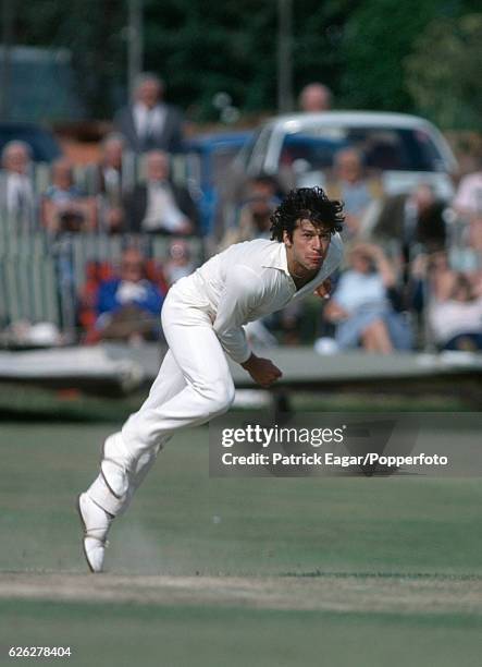 Imran Khan bowling for Sussex during the Schweppes County Championship match between Sussex and Yorkshire at the County Ground, Hove, 12th September...