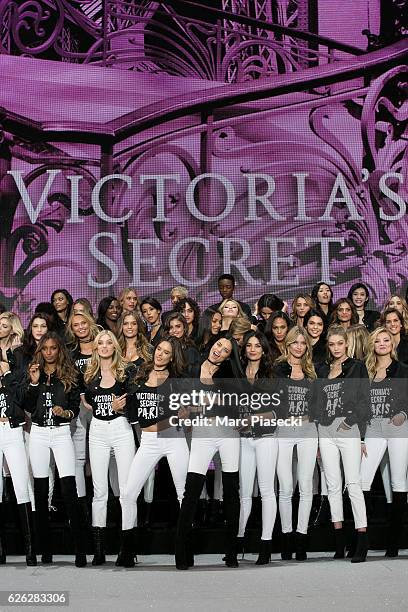 Victoria's Secret' supermodels, Gigi Hadid, Kendall Jenner, Bella Hadid, Irina Shayk, Joan Smalls, Lily Donaldson, Izabel Goulart, Sui He, Devon...
