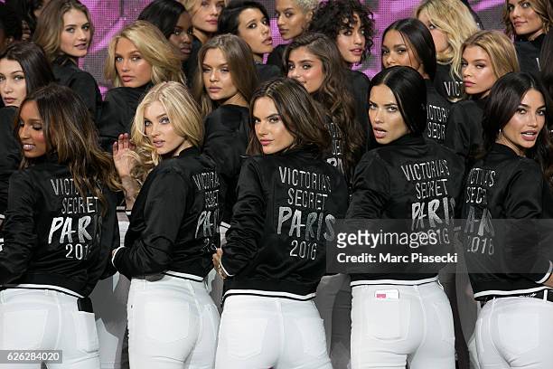 Victoria's Secret' supermodels Bella Hadid, Romee Strijd, Josephine Skriver, Taylor Hill, Lais Ribeiro, Stella Maxwell, Jasmine Tookes, Elsa Hosk,...