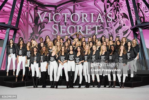 Victoria's Secret' supermodels, Gigi Hadid, Kendall Jenner, Bella Hadid, Irina Shayk, Joan Smalls, Lily Donaldson, Izabel Goulart, Sui He, Devon...