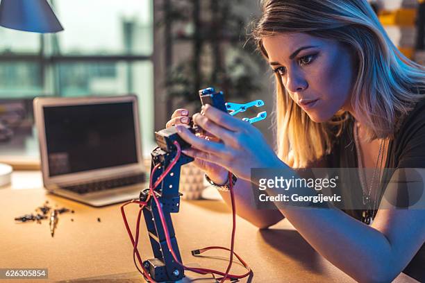 robotics is her passion - science and technology stock pictures, royalty-free photos & images