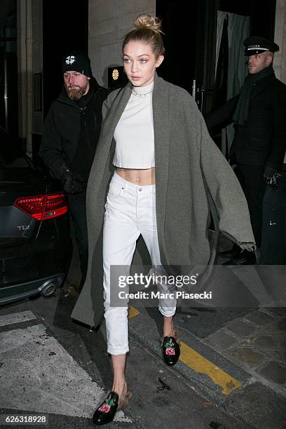 Model Gigi Hadid leaves the 'Kinugawa' restaurant on November 28, 2016 in Paris, France.