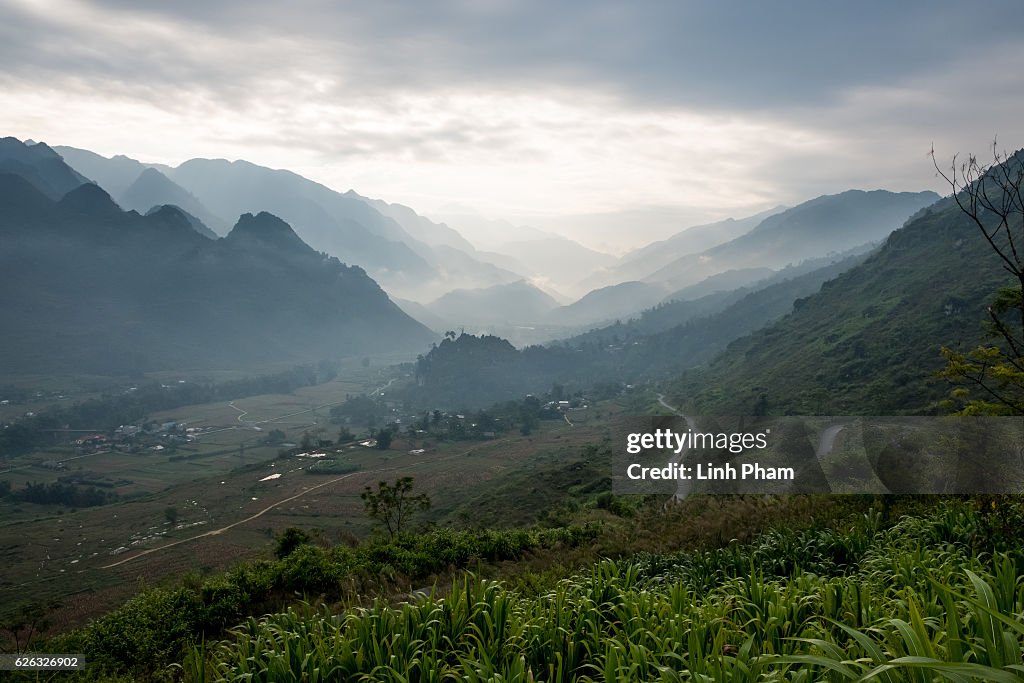 Vietnam's Textile Village Sees Opportunities With Chinese Influence