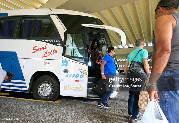 bus / onibus - onibus stock pictures, royalty-free photos & images