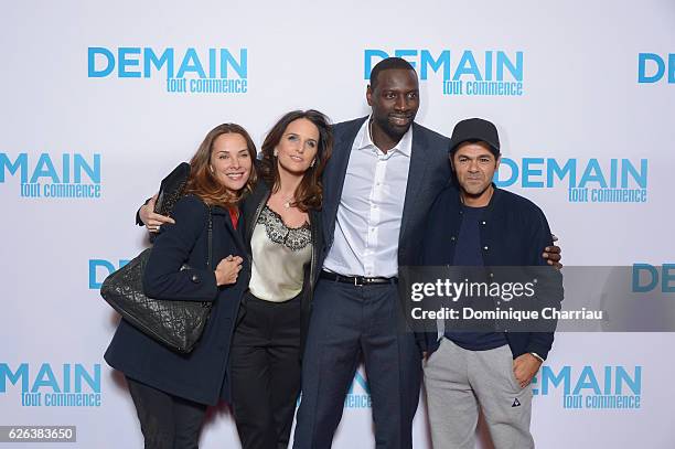 Mlissa Theuriau, Helene Sy, Omar Sy and Jamel Debbouze attend the "Demain Tout Commence" Paris Premiere at Le Grand Rex on November 28, 2016 in...