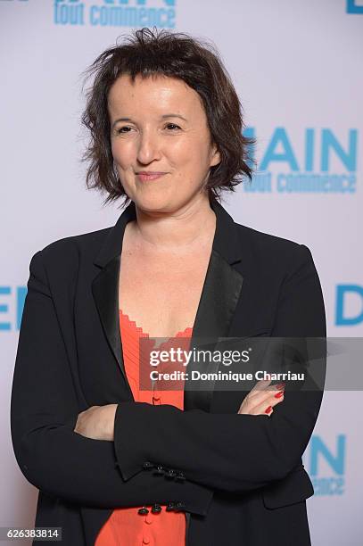 Anne Roumanoff attends the "Demain Tout Commence" Paris Premiere at Le Grand Rex on November 28, 2016 in Paris, France.