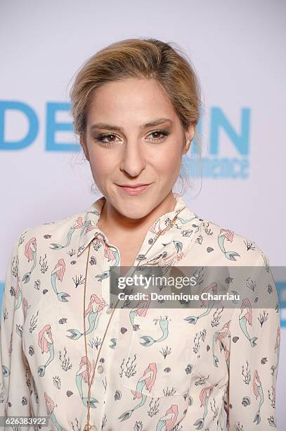 Marilou Berry attends the "Demain Tout Commence" Paris Premiere at Le Grand Rex on November 28, 2016 in Paris, France.