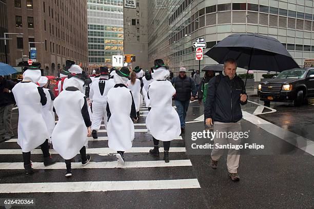 Panhandlers Photos and Premium High Res Pictures - Getty Images