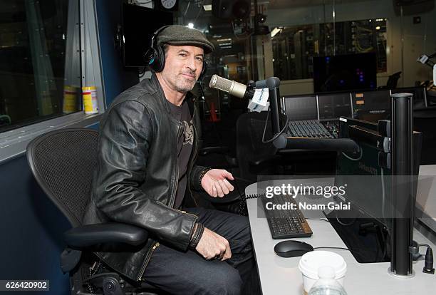 Scott Patterson visits the SiriusXM Studio on November 29, 2016 in New York City.