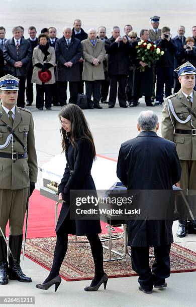 Arrival of the coffin of Polish President Lech Kaczynski who died in a plane crash near Smolensk, Russia. An arrival ceremony was held at Warsaw...