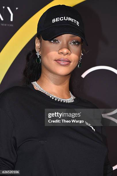 Rihanna attends the 30th FN Achievement Awards at IAC Headquarters on November 29, 2016 in New York City.