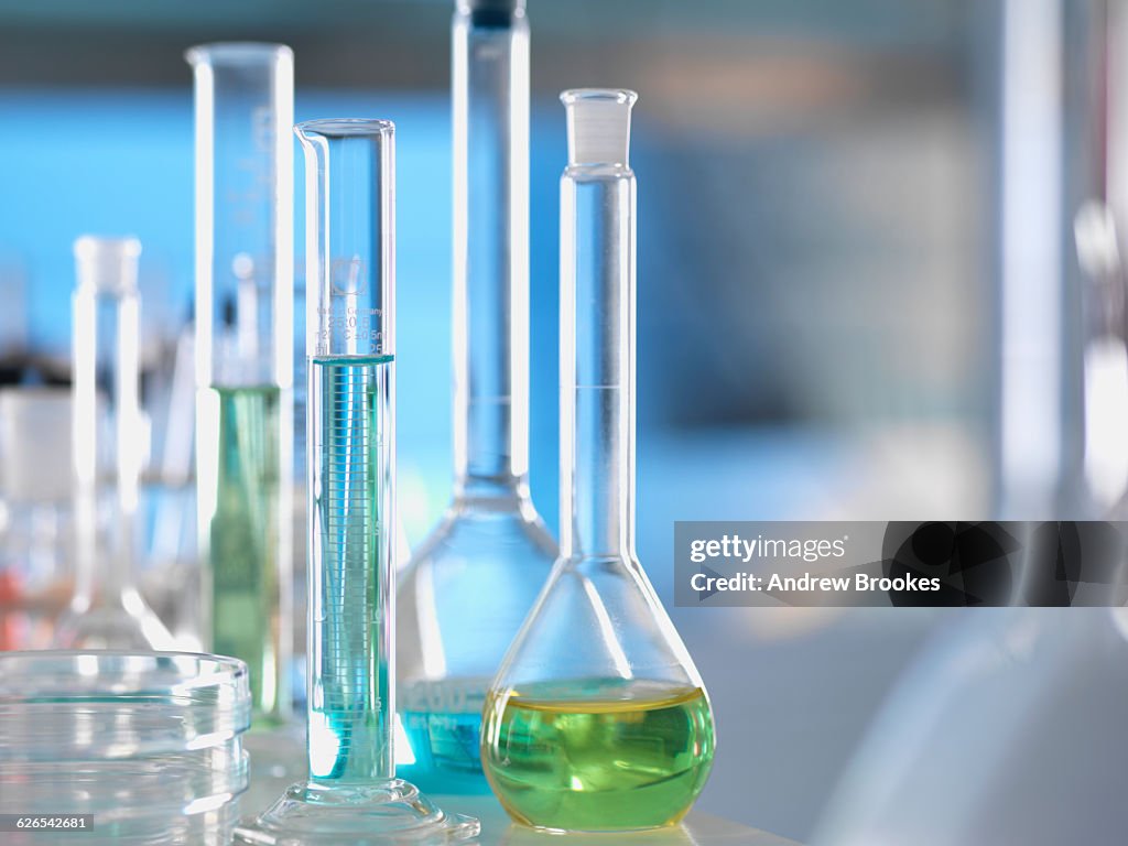 Lab Bench Glassware Laboratory Glassware On Lab Bench During Experiment High-Res Stock ...