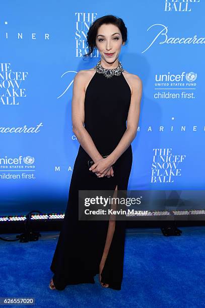 Ice dancer and UNICEF Kid Power Champion Meryl Davis attends the 12th annual UNICEF Snowflake Ball at Cipriani Wall Street on November 29, 2016 in...