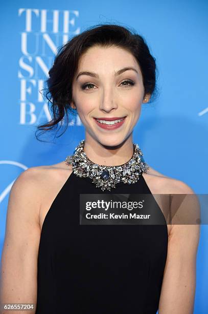 Ice dancer and UNICEF Kid Power Champion Meryl Davis attends the 12th annual UNICEF Snowflake Ball at Cipriani Wall Street on November 29, 2016 in...