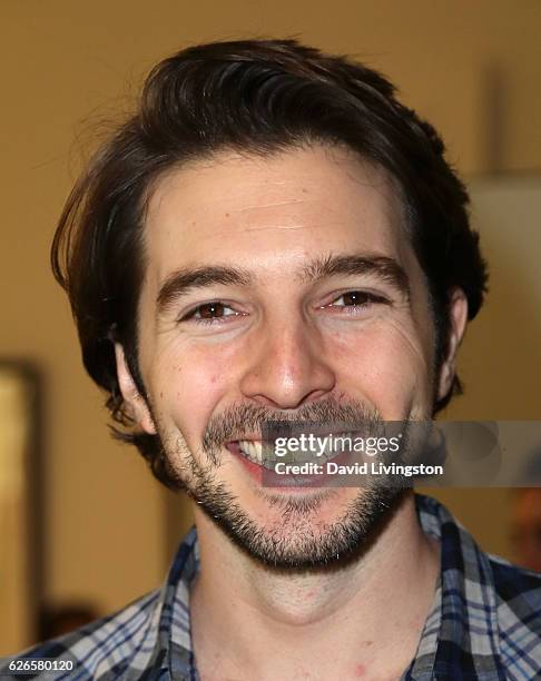 Actor Roberto Aguire attends Artists with Animals at RonRobinson on November 29, 2016 in Santa Monica, California.