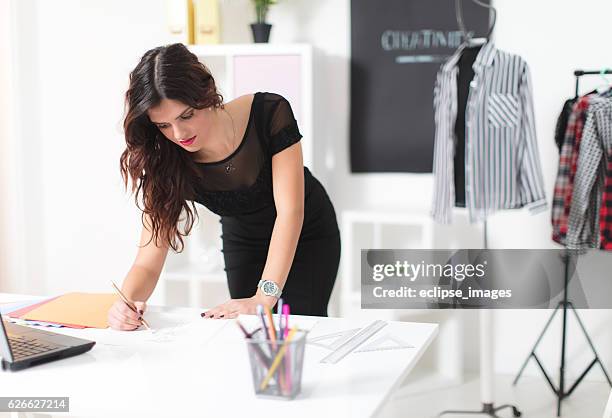 fashion designer woman working at studio - mannequin stock pictures, royalty-free photos & images