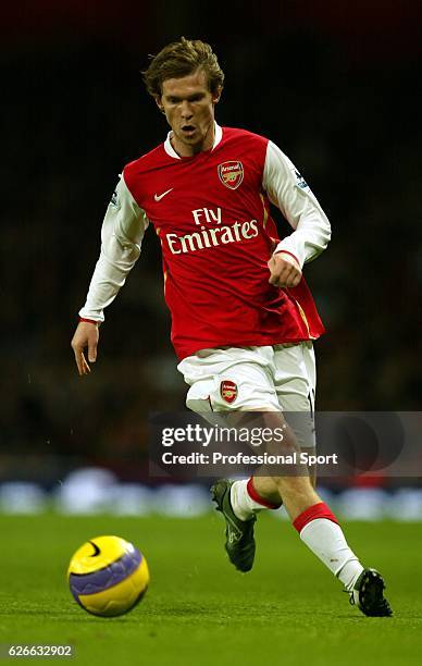 Alexander Hleb of Arsenal in action during the Barclays Premiership match between Arsenal and Newcastle United at the Emirates Stadium on November...