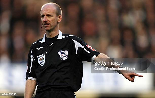 Match referee Mike Riley in action during the Barclays Premier League match between Chelsea and Liverpool at Stamford Bridge on February 10, 2008 in...