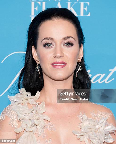 Singer Katy Perry attends the 12th Annual UNICEF Snowflake Ball at Cipriani Wall Street on November 29, 2016 in New York City.