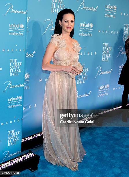 Singer Katy Perry attends the 12th Annual UNICEF Snowflake Ball at Cipriani Wall Street on November 29, 2016 in New York City.