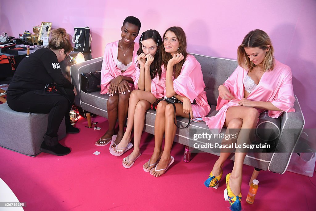 2016 Victoria's Secret Fashion Show in Paris - Hair & Makeup