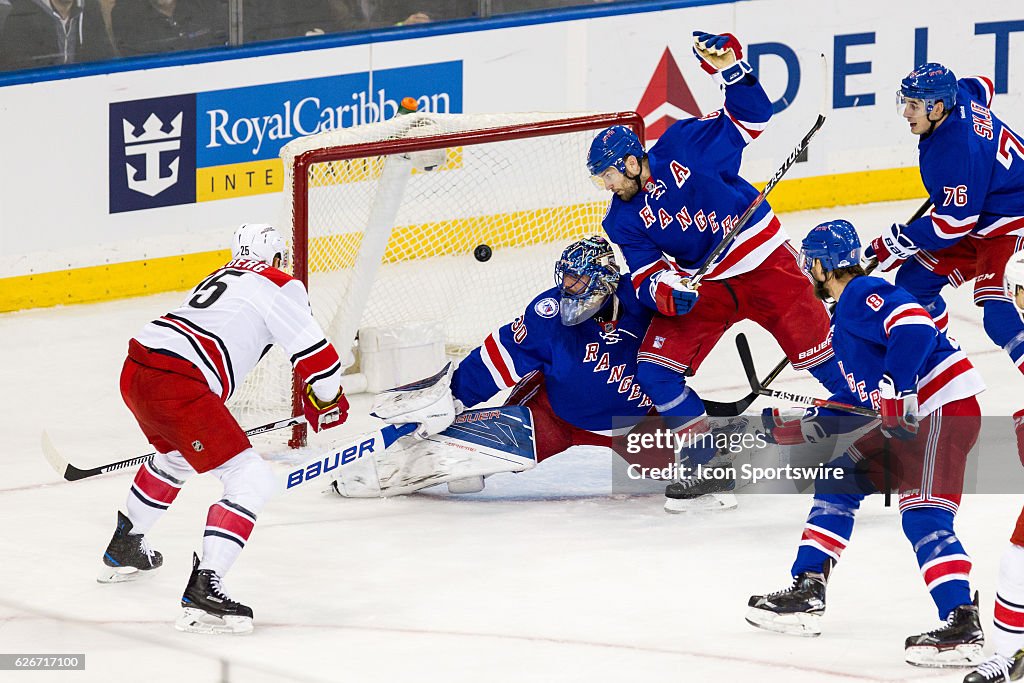 NHL: NOV 29 Hurricanes at Rangers