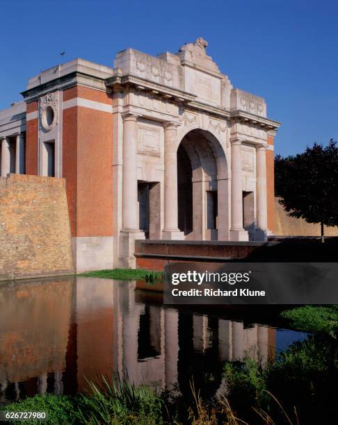 menin gate war memorial - menin gate stock pictures, royalty-free photos & images