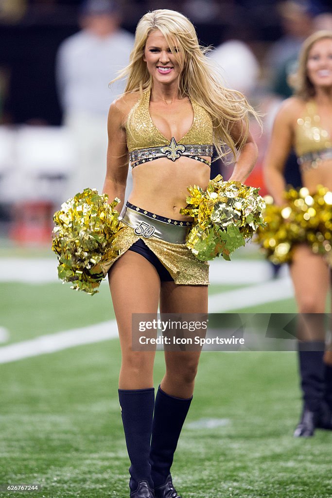 NFL: NOV 27 Rams at Saints