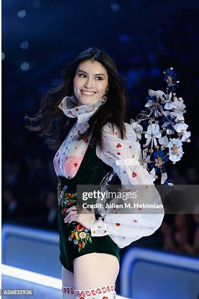 Sui He walks the runway with Swarovski crystals during Victoria's Secret Fashion Show on November 30, 2016 in Paris, France.