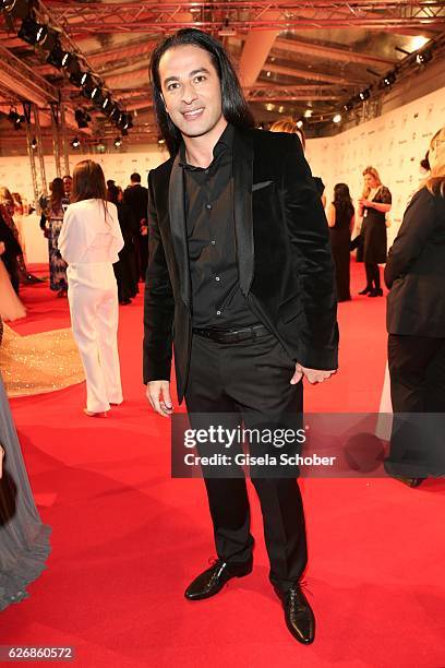 Buelent Ceylan during the Bambi Awards 2016, arrivals at Stage Theater on November 17, 2016 in Berlin, Germany.